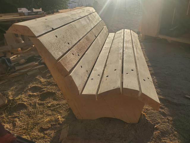 Curved Bench.jpg